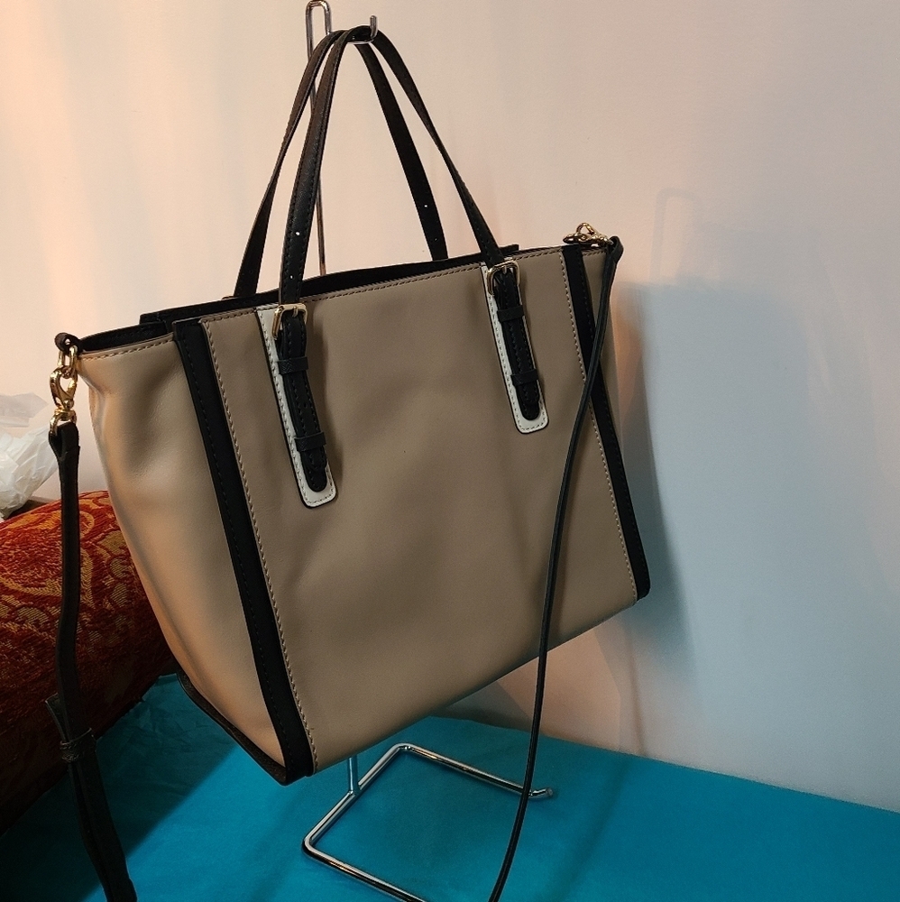 Kate Spade Handbag - Picture 16 of 16